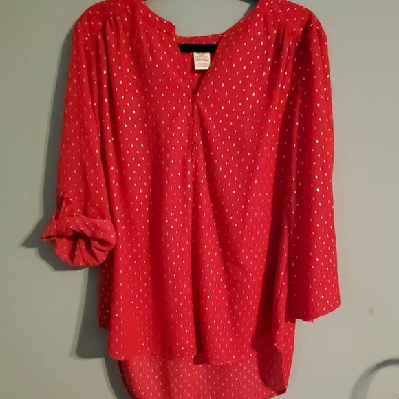Women's blouse - Picture 1 of 3